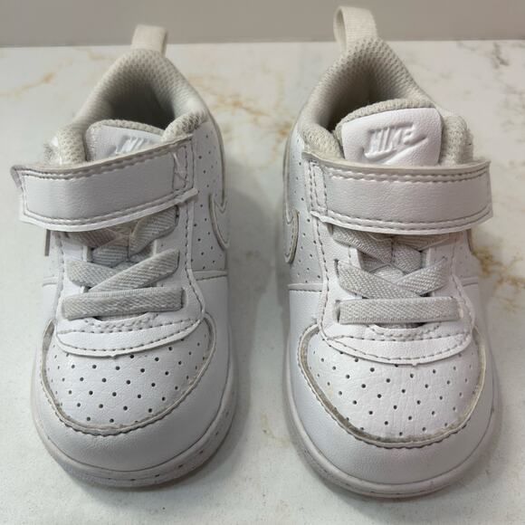Nike Infant Shoes White Size 4C - Picture 1 of 5